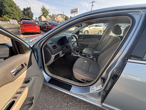 Used 2011 Ford Fusion Hybrid FWD image 16