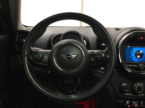 Used 2019 MINI Cooper Countryman w/ Storage Package FWD image 19