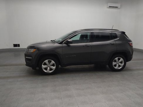 Used 2018 Jeep Compass Latitude w/ Popular Equipment Group image 2
