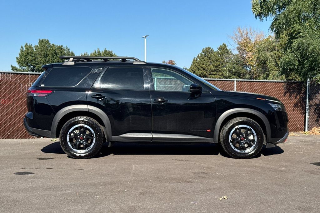 Used 2026 Nissan Pathfinder Rock Creek AWD/4WD image 3