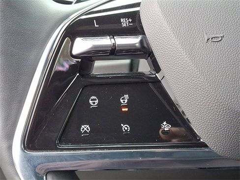 New 2025 Cadillac Escalade Luxury image 12