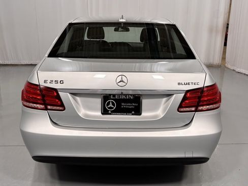 Used 2014 Mercedes-Benz E 250 BlueTEC 4MATIC Sedan image 7