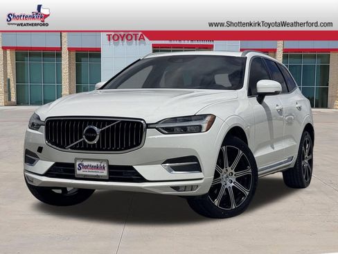 Used 2020 Volvo XC60 T5 Inscription image 1