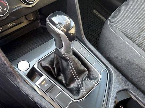 Certified 2022 Volkswagen Tiguan S image 26