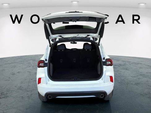 Used 2024 Ford Escape ST-Line w/ Equipment Group 301A image 10