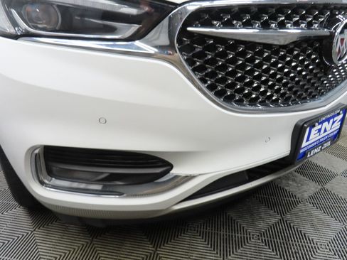 Used 2018 Buick Enclave Avenir w/ Avenir Technology Package AWD/4WD image 47