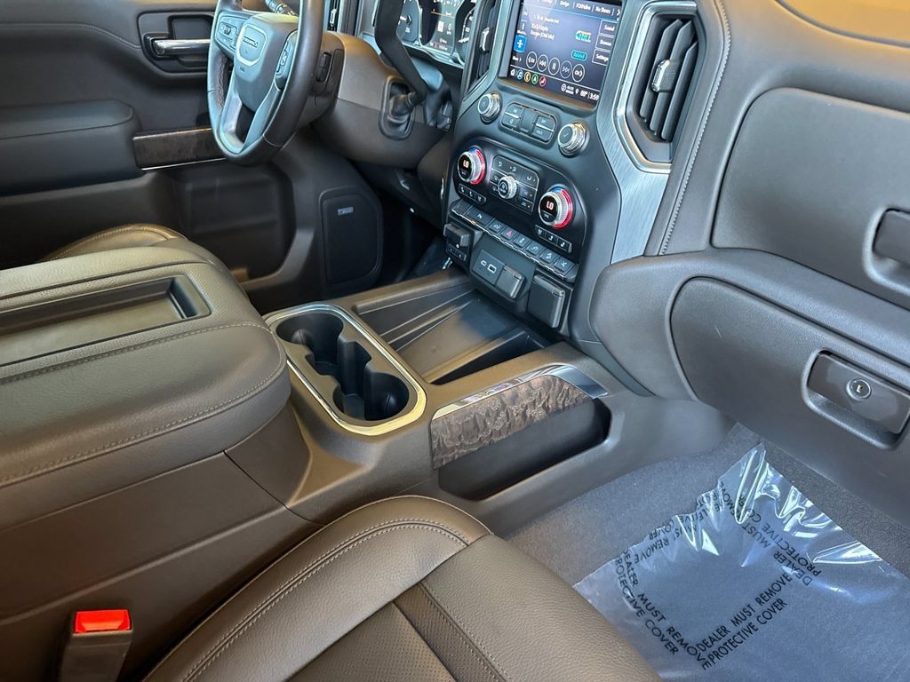 Used 2022 GMC Sierra 1500 Denali w/ Denali Premium Package AWD/4WD image 19