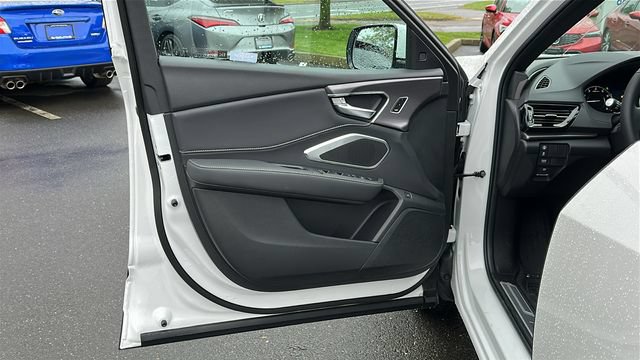 Certified 2025 Acura RDX SH-AWD image 9