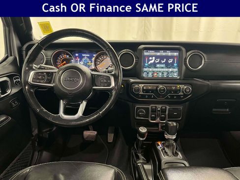 Used 2020 Jeep Wrangler Unlimited Sahara AWD/4WD image 2
