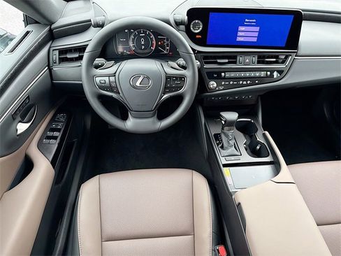 New 2025 Lexus ES 350 w/ Premium Package image 17