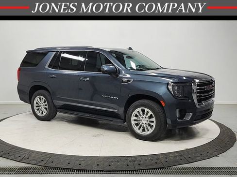 Used 2021 GMC Yukon SLT w/ SLT Luxury Plus Package image 1