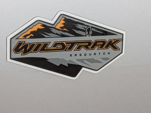 Certified 2024 Ford Bronco Wildtrak AWD/4WD image 9