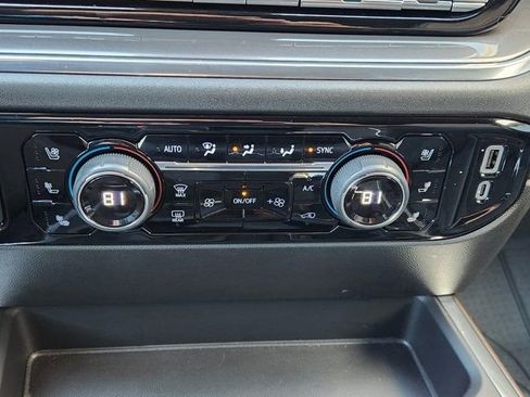 Used 2024 Chevrolet Silverado 1500 High Country w/ Technology Package image 22