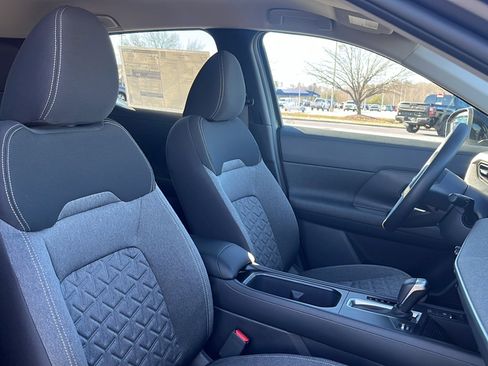 New 2026 Nissan Kicks SV image 11