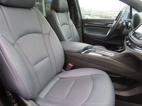 Used 2022 Buick Enclave Essence w/ Experience Buick Package AWD/4WD image 52