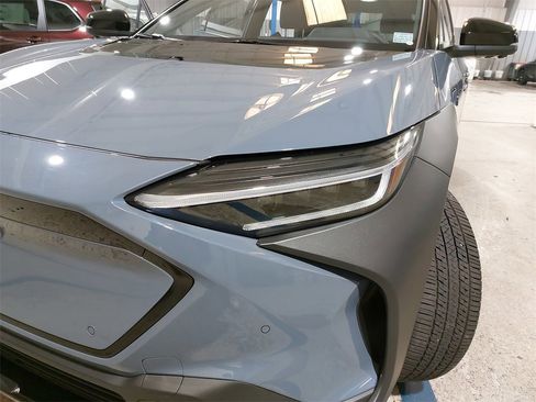 Used 2025 Subaru Solterra Touring image 33