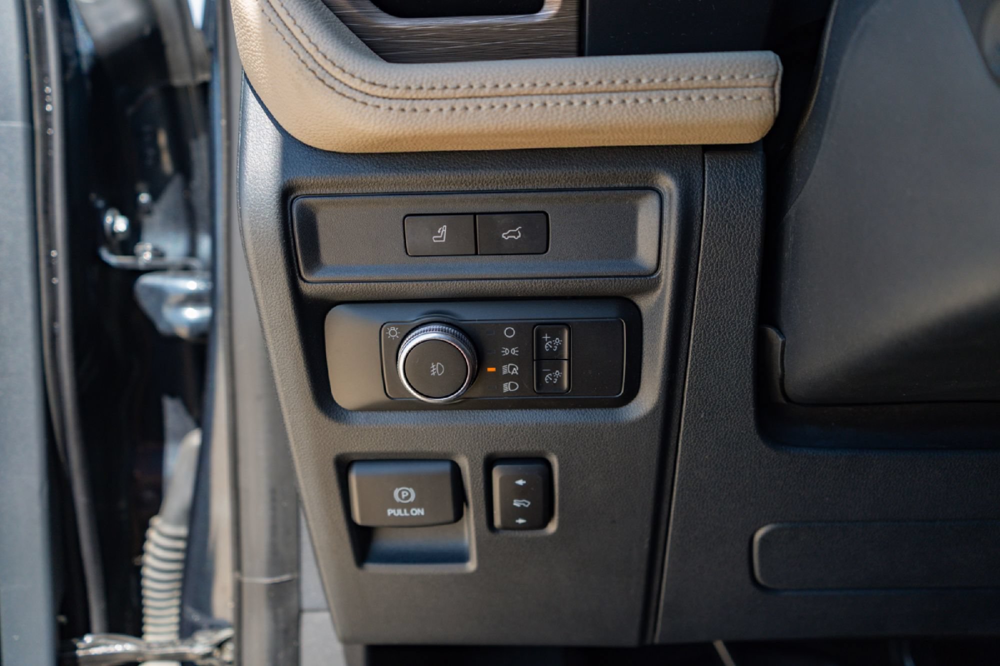 Used 2022 Ford Expedition Limited RWD image 19
