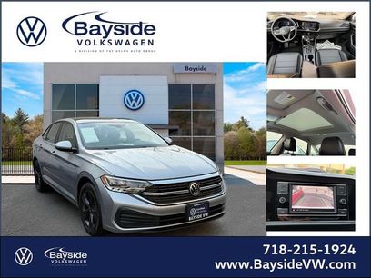 Certified 2023 Volkswagen Jetta SE w/ Panoramic Sunroof Package