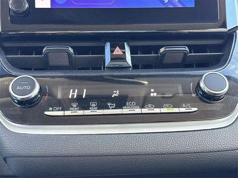 Used 2024 Toyota Corolla LE image 16