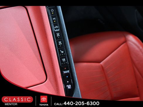 Used 2023 Chevrolet Corvette Stingray Preferred Conv w/ Z51 Performance Package RWD image 21