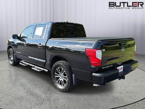 Used 2023 Nissan Titan SV w/ SV Convenience Package RWD image 4