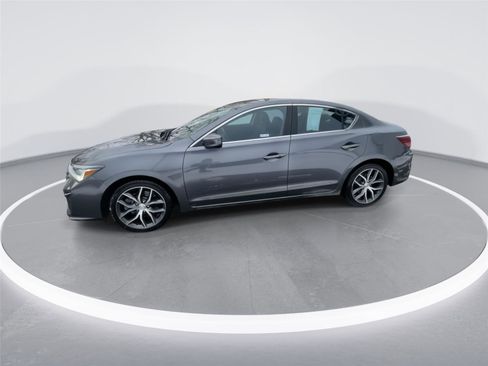 Certified 2020 Acura ILX w/ Premium Package image 5