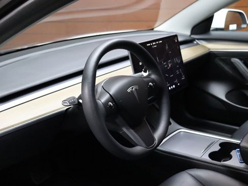 Used 2023 Tesla Model 3 Standard Range RWD image 29