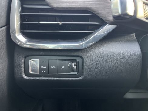 New 2026 GMC Acadia Denali w/ Super Cruise Package image 18