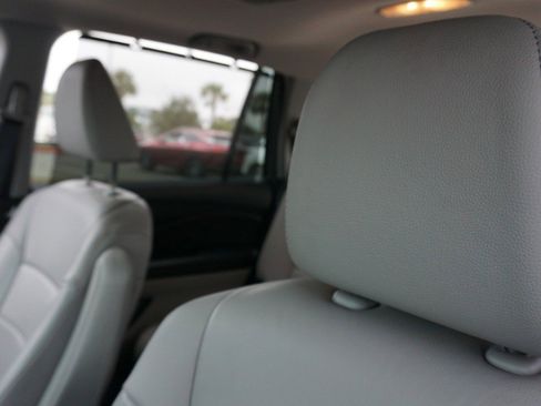 Used 2016 Honda Pilot Touring image 24