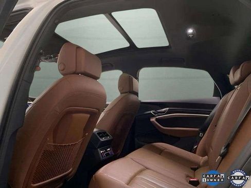 Used 2024 Audi Q8 e-tron Premium AWD/4WD image 30