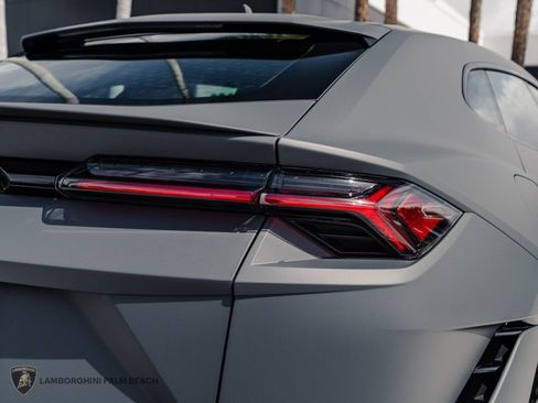 Used 2024 Lamborghini Urus S AWD/4WD image 44