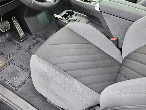 New 2026 BMW iX xDrive60 image 4