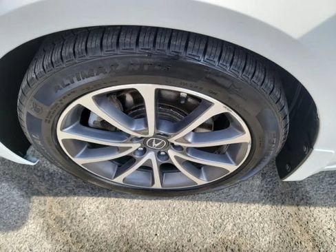 Used 2017 Acura TLX w/ Technology Package FWD image 33