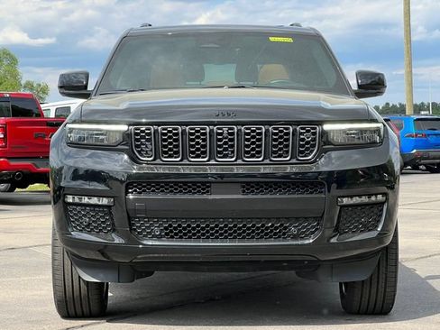 Used 2025 Jeep Grand Cherokee L Summit w/ Advanced Protech Group IV AWD/4WD image 49