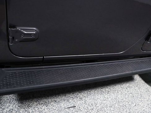 Used 2022 Jeep Wrangler Unlimited Sahara image 13