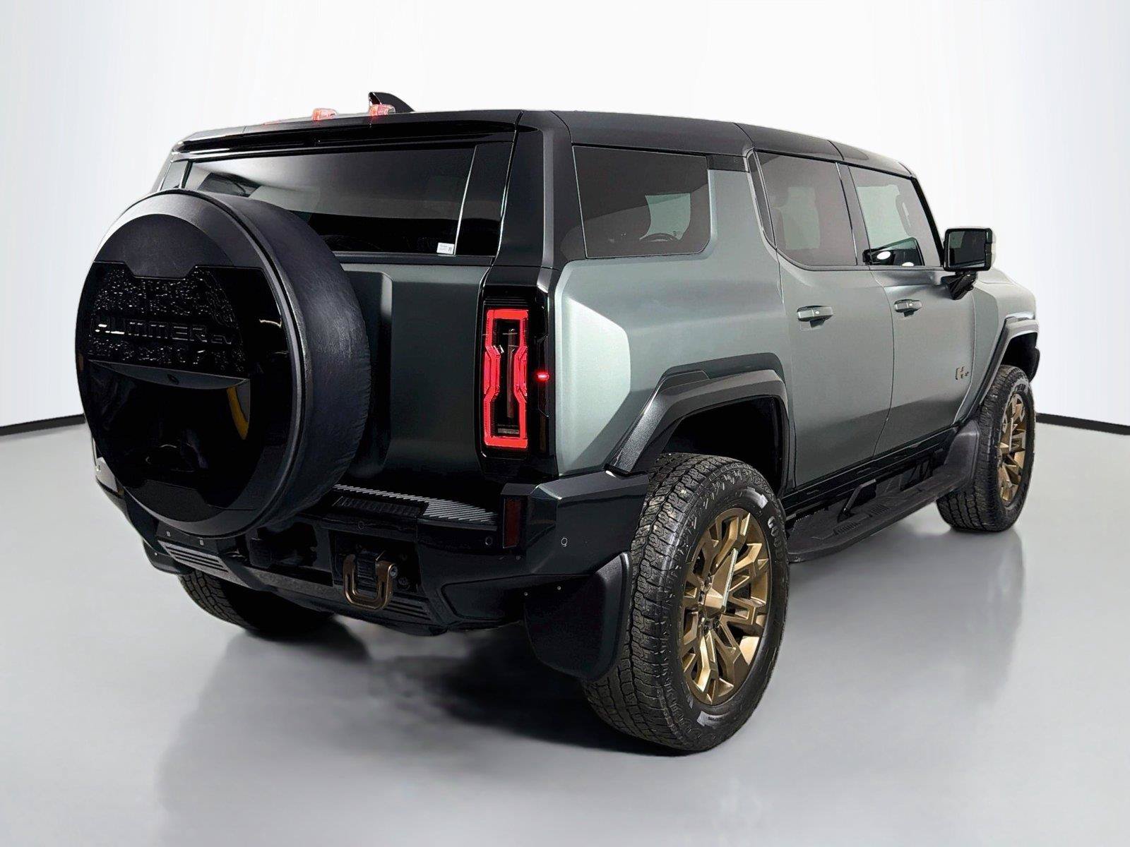 Used 2024 GMC Hummer EV 3X w/ LPO, Illumination Package AWD/4WD image 5