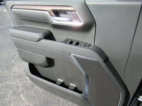 New 2025 Chevrolet Silverado 1500 LT image 27