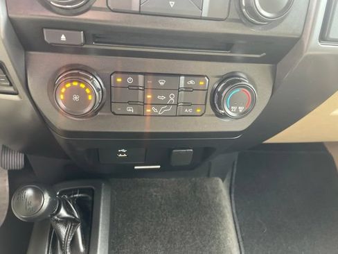 Used 2017 Ford F250 XLT w/ XLT Value Package AWD/4WD image 18