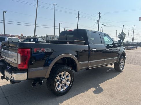 Used 2019 Ford F250 King Ranch w/ King Ranch Ultimate Package image 6