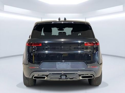 Used 2024 Land Rover Range Rover Sport SE AWD/4WD image 6
