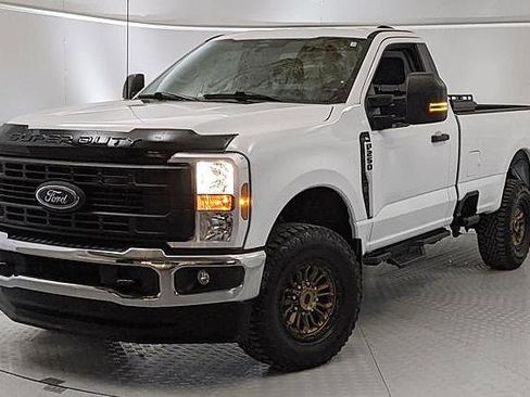 Used 2024 Ford F250 XL w/ FX4 Off-Road Package image 6