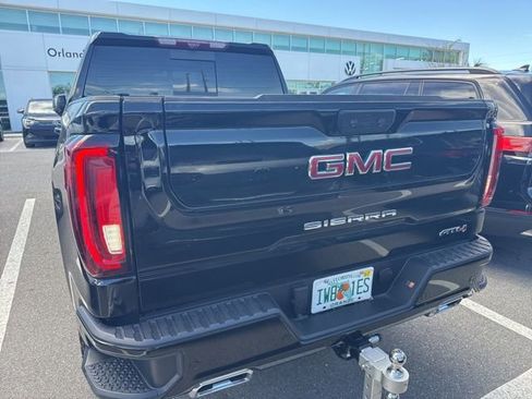 Used 2024 GMC Sierra 1500 AT4 w/ Technology Package image 8