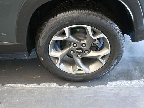 New 2026 Chevrolet Trax LT w/ Driver Confidence Package image 14