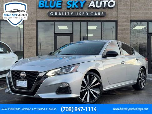 Used 2021 Nissan Altima 2.5 SR image 1