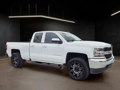 Used 2019 Chevrolet Silverado 1500 LT RWD image 1