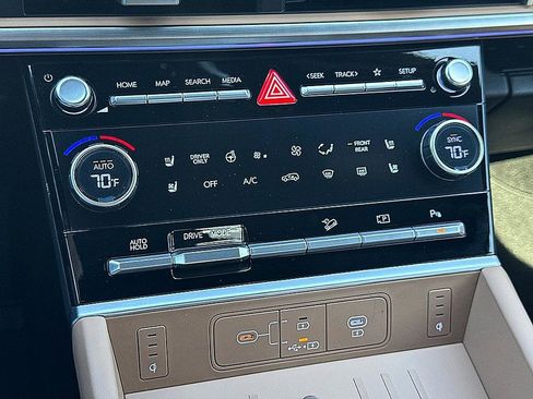 New 2026 Hyundai Santa Fe Calligraphy FWD image 10
