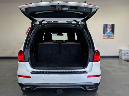 Used 2014 Mercedes-Benz GL 450 4MATIC image 9