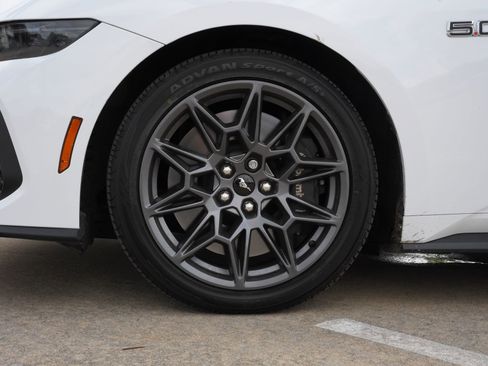 Used 2025 Ford Mustang GT Premium w/ GT Performance Package image 27