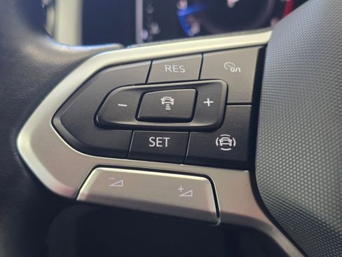 Used 2020 Volkswagen Atlas Cross Sport SEL image 44