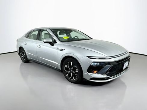 Used 2024 Hyundai Sonata SEL FWD image 8